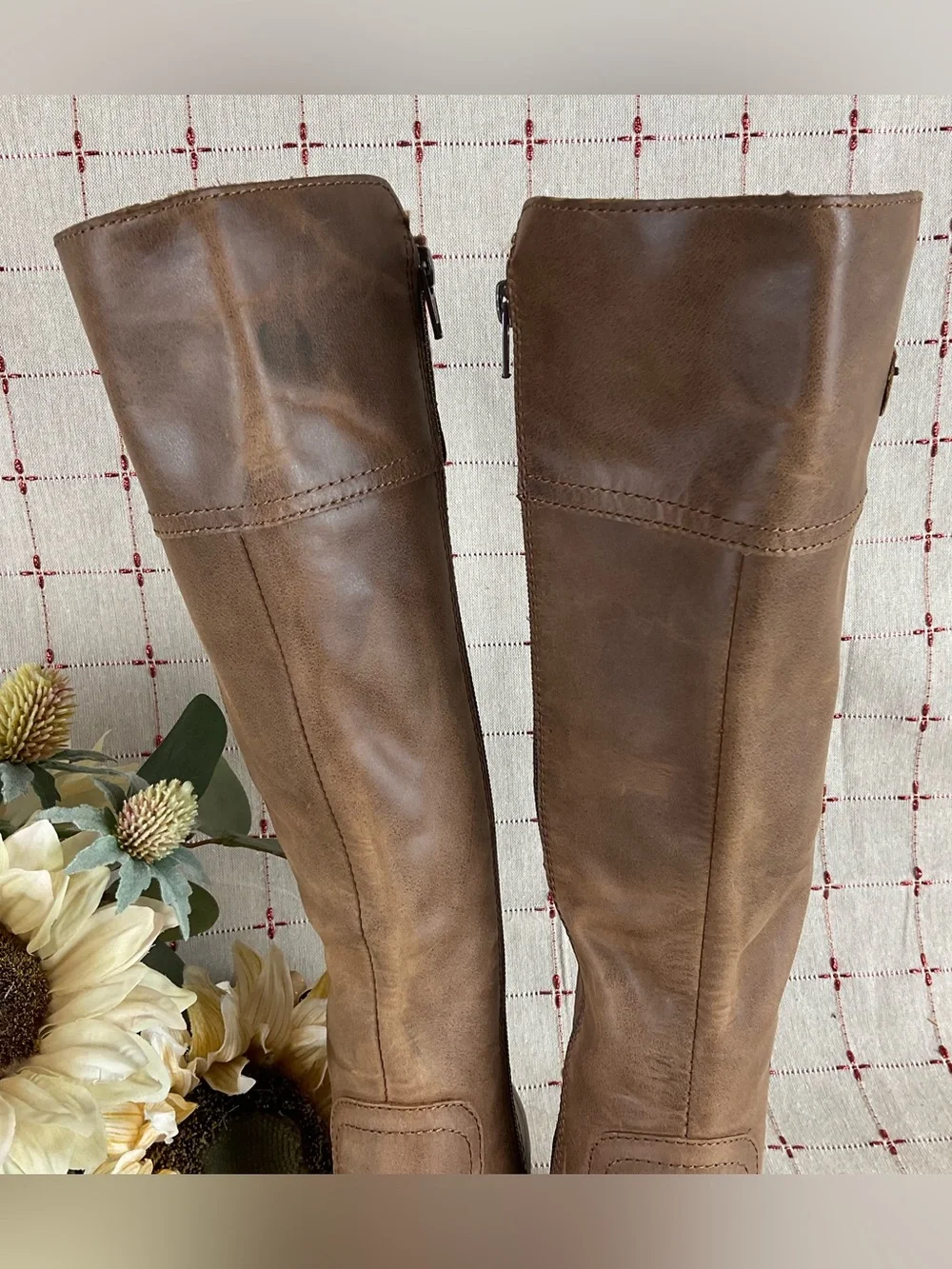 BORN Fannar Brown Leather Knee High Boots F32716 Size 6 Full Zip Riding Boots